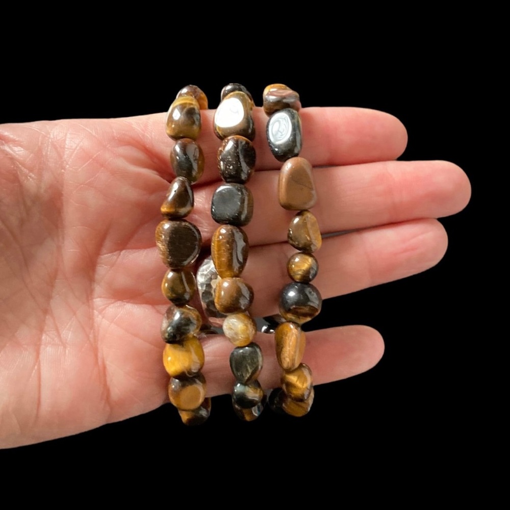 Tiger’s eye tumbled stone bracelet